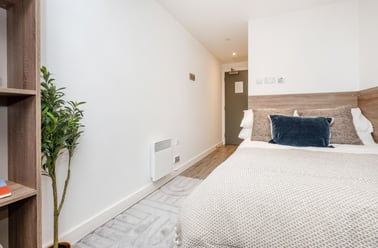 Howard Gardens, Adamstown, Cardiff - Image 2